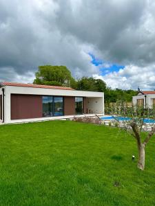 Fotografie z fotogalerie ubytování Villa Moderna San Lorenzo v destinaci Orbani