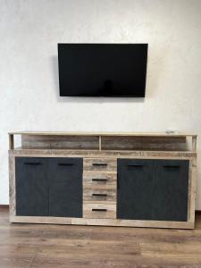 TV a/nebo společenská místnost v ubytování Eco Apartments Melnyka10