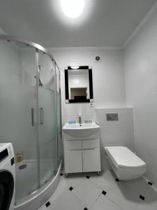 Koupelna v ubytování Eco Apartments Melnyka10