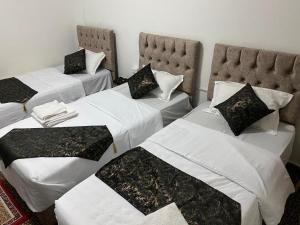 Katil atau katil-katil dalam bilik di taila hostel