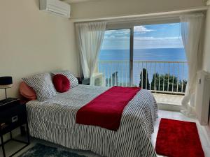 Cama o camas de una habitación en Peaceful flat- 2 min by walk Monaco