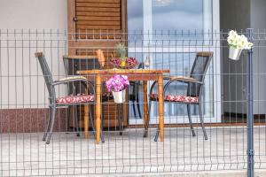 Balkón nebo terasa v ubytování Apartments Poljak
