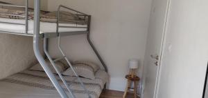 Postel nebo postele na pokoji v ubytování Le Cygne, appartement de standing en hyper-centre