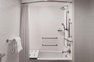 Koupelna v ubytování Sheraton Reston
