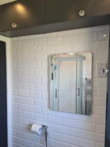 Koupelna v ubytování Travel host
