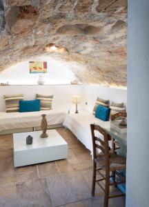 Posezení v ubytování Menexes Suites Monemvasia