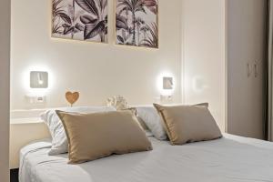 Posteľ alebo postele v izbe v ubytovaní Frontline Beach Apartment Miraflores + 27 fotografií