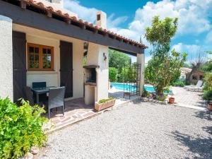 Kolam renang di atau dekat dengan Villa in Taradeau near Vineyards & Beaches