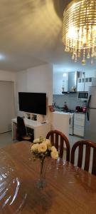 Departamento Alta Cordoba "Lautaro", con Pileta的厨房或小厨房