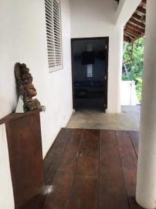 Foto Hikkaduwas asuva majutusasutuse TheLakeHostel galeriist