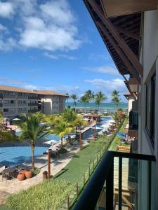 uma vista a partir da varanda de um resort em La Fleur Polinesia Residence & Resort em Porto de Galinhas