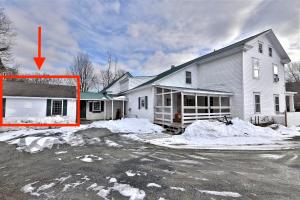 Tòa nhà nơi quán trọ tọa lạc