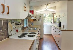 Een keuken of kitchenette bij Anchorage
