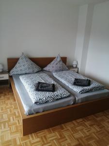 Ein Bett oder Betten in einem Zimmer der Unterkunft Wohnung Gretl