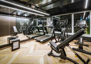 Centrum fitness w obiekcie 24 by AvenidA - Mountain Hotel