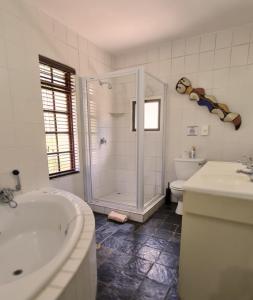 Galeriebild der Unterkunft Klein Bosveld Guest House in Witbank + 61 Fotos