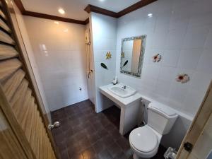 Koupelna v ubytování Sea Boss Homestay