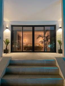 Fotografia z galérie ubytovania Luxury Villa in Puerto Banus Panoramic Mountain and Sea views with private pool v Marbelli