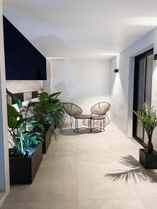 Posedenie v ubytovaní Luxury Villa in Puerto Banus Panoramic Mountain and Sea views with private pool