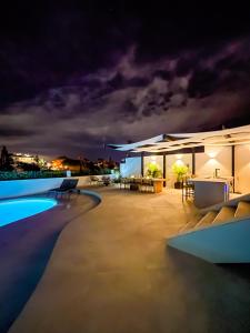 Bazén v ubytovaní Luxury Villa in Puerto Banus Panoramic Mountain and Sea views with private pool alebo v jeho blízkosti