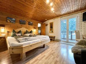 Ein Bett oder Betten in einem Zimmer der Unterkunft Haus Silberwang