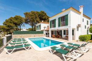 Bazén v ubytování Villa Vista Alegre - Cala Galdana nebo v jeho okolí
