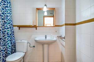 Koupelna v ubytování Casa Señores Cura 1 - Solo Familias + 15 fotografií