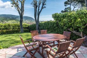 Fotografie z fotogalerie ubytování S315 - Sirolo, villa singola con giardino panoramico v destinaci Casa Petromilli