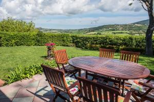 Fotografie z fotogalerie ubytování S315 - Sirolo, villa singola con giardino panoramico v destinaci Casa Petromilli
