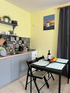 Η κουζίνα ή μικρή κουζίνα στο Galini Apartments
