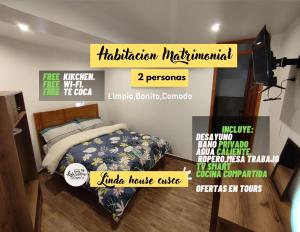 1 dormitorio con 1 cama y un cartel que diga zona de cocina para personas mínimas en linda house cusco, en Cusco