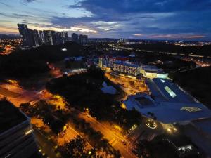 Pemandangan dari udara bagi Legoland and Gleneagle- 3min Walk with Bathub-Cityview at Afiniti Residency -8pax-Cozy