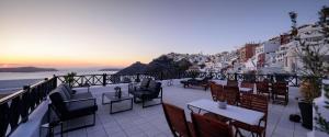 Gallery image of Firalia, Casa in Rock Suites in Fira
