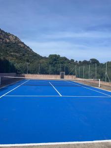 Tenis a/nebo squash v ubytování Résidence U LATONU - Palombaggia nebo okolí