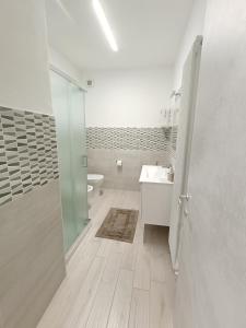 A bathroom at IL CORTILE DI GRETA
