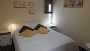 Postel nebo postele na pokoji v ubytování BUNGALOW JARDÍN CENTRICO PLAYA INGLES