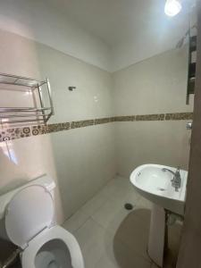 Koupelna v ubytování Hotel Abasolo Habitación doble
