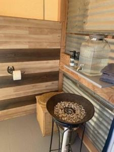Fotografie z fotogalerie ubytování Silver Spur Homestead Luxury Glamping -The Miner v destinaci Tombstone + 11 fotografií