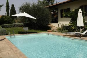 Piscina di Hotel Rutiliano o nelle vicinanze
