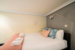 Postel nebo postele na pokoji v ubytování Apartamento interior-tranquilo en Chamberí - CISN