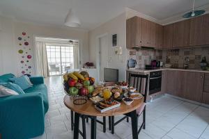 Imagen de la galería de Sea view apartment "Elise", en Loutraki