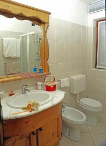 Koupelna v ubytování Agriturismo Prati Oitzinger