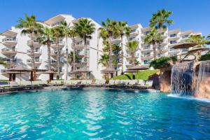 Bazén v ubytování Villa del Palmar Beach Resort & Spa nebo v jeho okolí