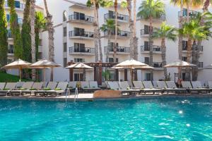 Bazén v ubytování Villa del Palmar Beach Resort & Spa nebo v jeho okolí