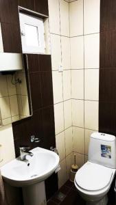 Baðherbergi á Domino Yerevan Hostel And Hotel