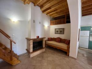 Gallery image of Kostas Village House in Psinthos