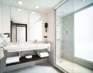 Vonios kambarys apgyvendinimo įstaigoje Riu Reggae - Adults Only - All Inclusive