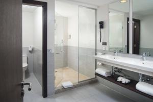 Vonios kambarys apgyvendinimo įstaigoje Riu Reggae - Adults Only - All Inclusive