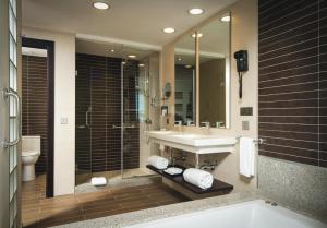 Vonios kambarys apgyvendinimo įstaigoje Riu Reggae - Adults Only - All Inclusive