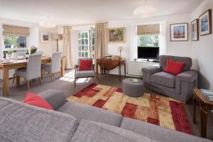 Ruang duduk di Coldstream Coach House